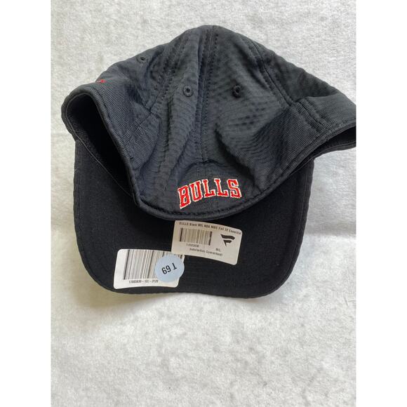 NWT Quilted Chicago Bulls‎ Core Classic New Era M/L Hat - Picture 2 of 2